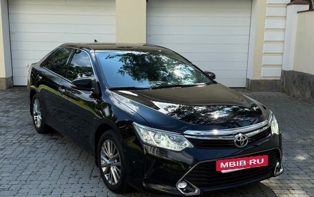 Toyota Camry, 2016 год, 2 090 000 рублей, 7 фотография