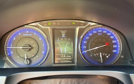 Toyota Camry, 2016 год, 2 090 000 рублей, 18 фотография