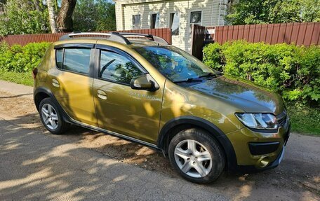 Renault Sandero II рестайлинг, 2016 год, 980 000 рублей, 2 фотография