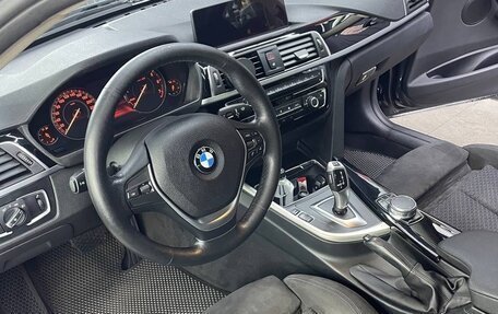 BMW 3 серия, 2017 год, 2 430 000 рублей, 10 фотография