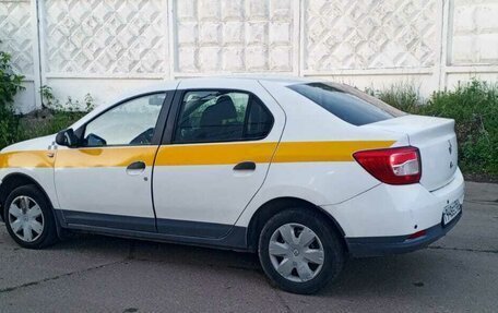 Renault Logan II, 2017 год, 420 000 рублей, 3 фотография