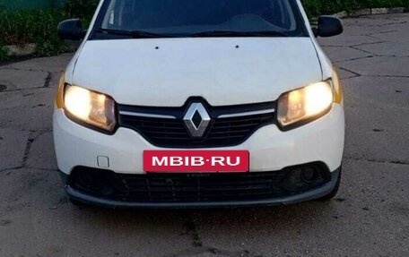Renault Logan II, 2017 год, 420 000 рублей, 8 фотография