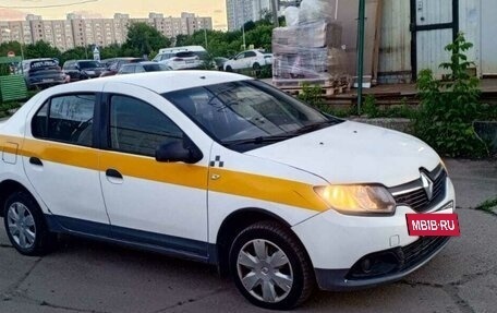 Renault Logan II, 2017 год, 420 000 рублей, 7 фотография