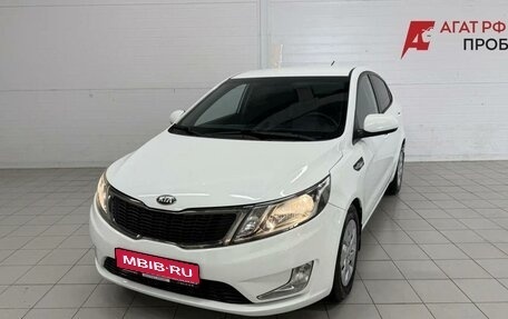 KIA Rio III рестайлинг, 2013 год, 860 000 рублей, 1 фотография