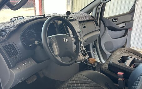 Hyundai Grand Starex Grand Starex I рестайлинг 2, 2008 год, 1 400 000 рублей, 17 фотография