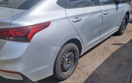 Hyundai Solaris II рестайлинг, 2019 год, 695 000 рублей, 6 фотография