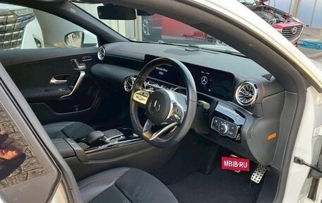 Mercedes-Benz CLA, 2022 год, 1 679 100 рублей, 11 фотография