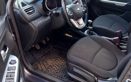 KIA Rio III рестайлинг, 2014 год, 900 000 рублей, 5 фотография