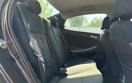 Hyundai Solaris II рестайлинг, 2015 год, 1 020 000 рублей, 9 фотография
