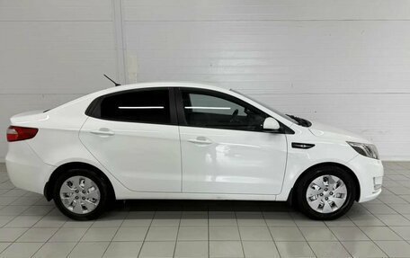 KIA Rio III рестайлинг, 2013 год, 860 000 рублей, 4 фотография