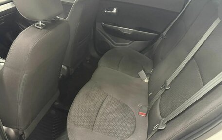 KIA Rio III рестайлинг, 2013 год, 860 000 рублей, 14 фотография