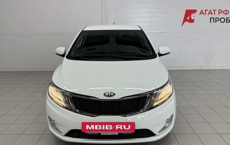KIA Rio III рестайлинг, 2013 год, 860 000 рублей, 2 фотография