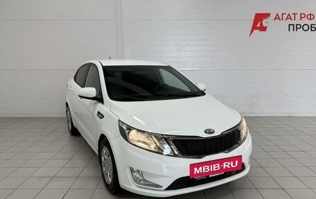 KIA Rio III рестайлинг, 2013 год, 860 000 рублей, 3 фотография