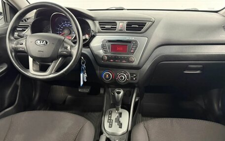 KIA Rio III рестайлинг, 2013 год, 860 000 рублей, 16 фотография