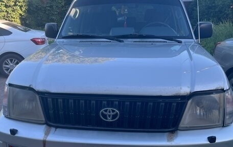 Toyota Land Cruiser Prado 90 рестайлинг, 2001 год, 849 000 рублей, 1 фотография