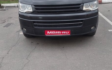 Volkswagen Caravelle T5, 2013 год, 2 100 000 рублей, 1 фотография