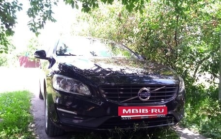 Volvo V60 I, 2017 год, 1 750 000 рублей, 2 фотография