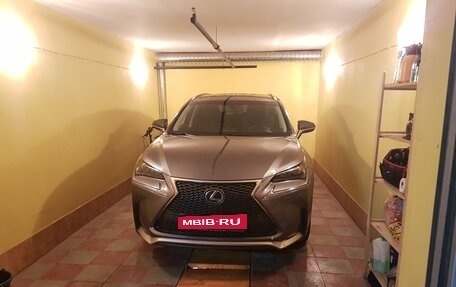 Lexus NX I, 2015 год, 2 890 000 рублей, 17 фотография