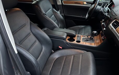 Volkswagen Touareg III, 2012 год, 1 900 000 рублей, 8 фотография