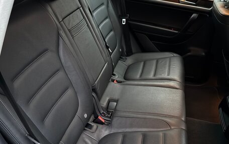 Volkswagen Touareg III, 2012 год, 1 900 000 рублей, 13 фотография