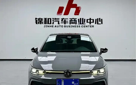 Volkswagen Golf VIII, 2023 год, 1 870 000 рублей, 2 фотография