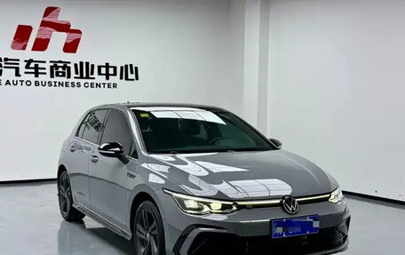 Volkswagen Golf VIII, 2023 год, 1 870 000 рублей, 3 фотография