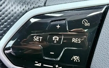 Volkswagen Golf VIII, 2023 год, 1 870 000 рублей, 16 фотография