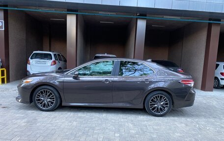 Toyota Camry, 2018 год, 2 850 000 рублей, 5 фотография