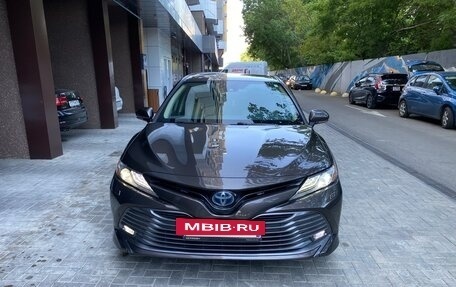 Toyota Camry, 2018 год, 2 850 000 рублей, 2 фотография