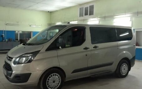 Ford Tourneo Custom I рестайлинг, 2017 год, 1 920 000 рублей, 3 фотография