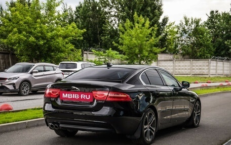 Jaguar XE I рестайлинг, 2017 год, 1 875 000 рублей, 7 фотография