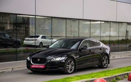 Jaguar XE I рестайлинг, 2017 год, 1 875 000 рублей, 3 фотография
