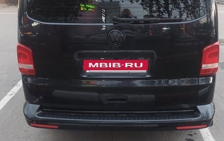 Volkswagen Caravelle T5, 2013 год, 2 100 000 рублей, 3 фотография