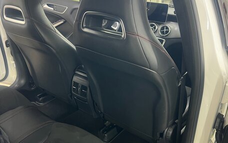 Mercedes-Benz GLA, 2018 год, 2 350 000 рублей, 13 фотография