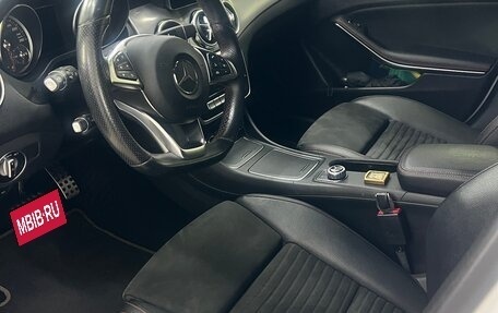 Mercedes-Benz GLA, 2018 год, 2 350 000 рублей, 15 фотография
