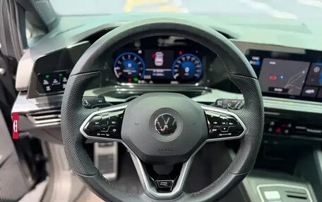 Volkswagen Golf VIII, 2023 год, 1 790 000 рублей, 13 фотография