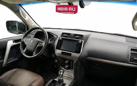 Toyota Land Cruiser Prado 150 рестайлинг 2, 2017 год, 4 500 000 рублей, 7 фотография