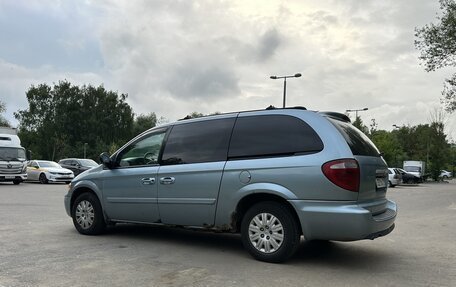 Chrysler Town & Country IV, 2005 год, 525 000 рублей, 4 фотография