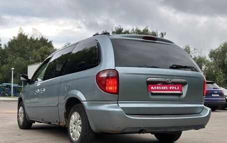 Chrysler Town & Country IV, 2005 год, 525 000 рублей, 2 фотография