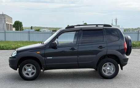Chevrolet Niva I рестайлинг, 2010 год, 450 000 рублей, 2 фотография