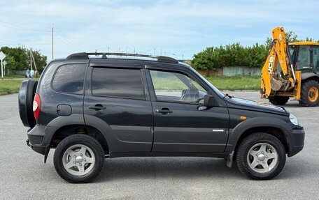 Chevrolet Niva I рестайлинг, 2010 год, 450 000 рублей, 6 фотография