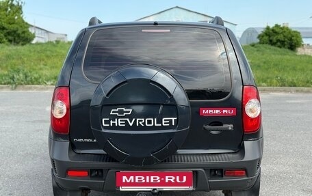 Chevrolet Niva I рестайлинг, 2010 год, 450 000 рублей, 4 фотография