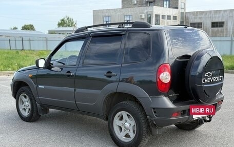 Chevrolet Niva I рестайлинг, 2010 год, 450 000 рублей, 3 фотография