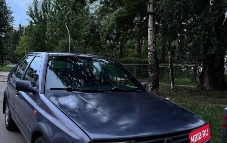 Volkswagen Vento, 1994 год, 150 000 рублей, 2 фотография
