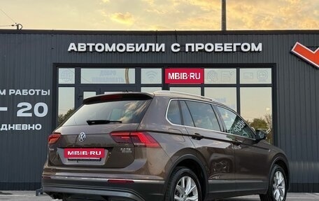 Volkswagen Tiguan II, 2017 год, 2 630 000 рублей, 2 фотография