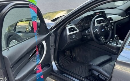 BMW 3 серия, 2018 год, 1 700 000 рублей, 13 фотография