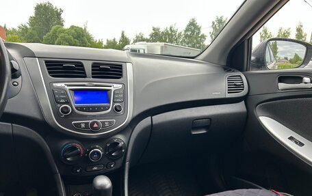 Hyundai Solaris II рестайлинг, 2013 год, 830 000 рублей, 6 фотография