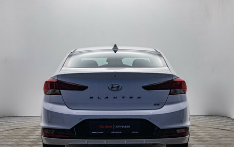 Hyundai Elantra VI рестайлинг, 2019 год, 1 750 000 рублей, 4 фотография