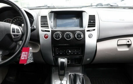 Mitsubishi Pajero Sport II рестайлинг, 2014 год, 1 999 000 рублей, 16 фотография