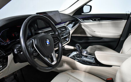 BMW 5 серия, 2021 год, 4 390 000 рублей, 10 фотография